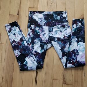 Old Navy Active leggings Size Medium